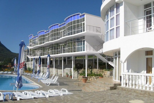 Отель «Маджестик» (Крым), Алушта