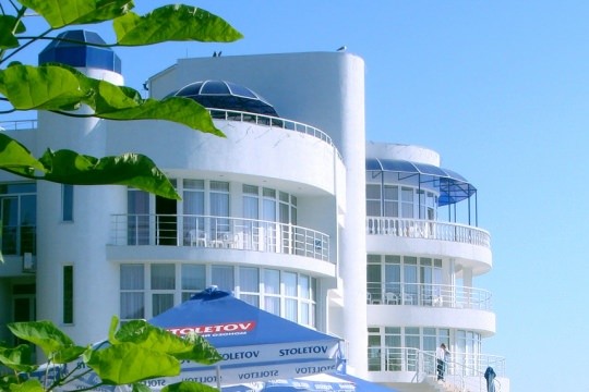 Отель «Маджестик» (Крым), Алушта