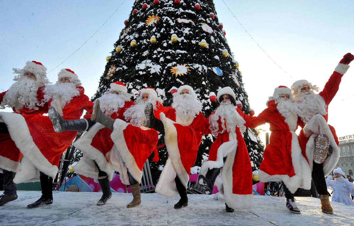 парад дедов морозов в Крыму